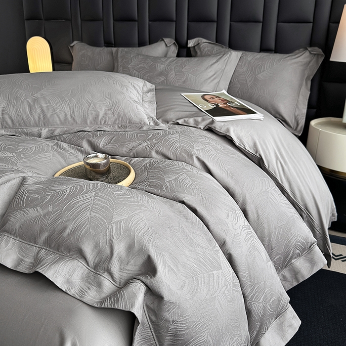 91家纺网 家纺一手货源 找家纺 宏羽纺家纺 2026新款100S长绒棉浮雕提花居家四件套 叶纷-丁香灰