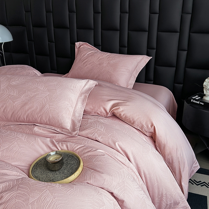 91家纺网 家纺一手货源 找家纺 宏羽纺家纺 2026新款100S长绒棉浮雕提花居家四件套 叶纷-豆沙