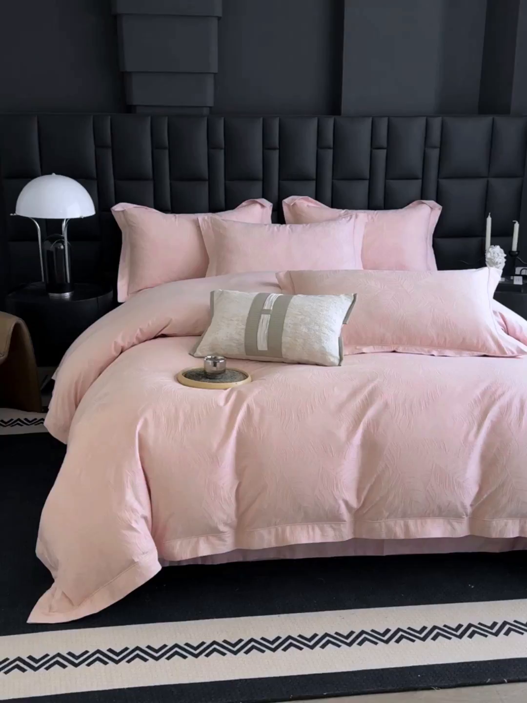 91家纺网 家纺一手货源 找家纺 宏羽纺家纺 2026新款100S长绒棉浮雕提花居家四件套 叶纷-豆沙