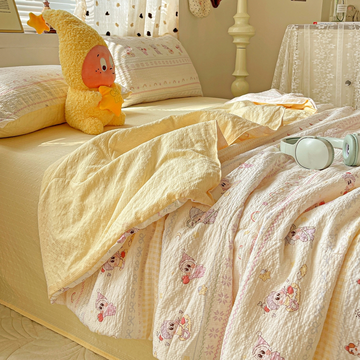 91家纺网 家纺一手货源 找家纺 一比一家纺 2026新款泡芙纱简款夏被四件套 星梦乐园