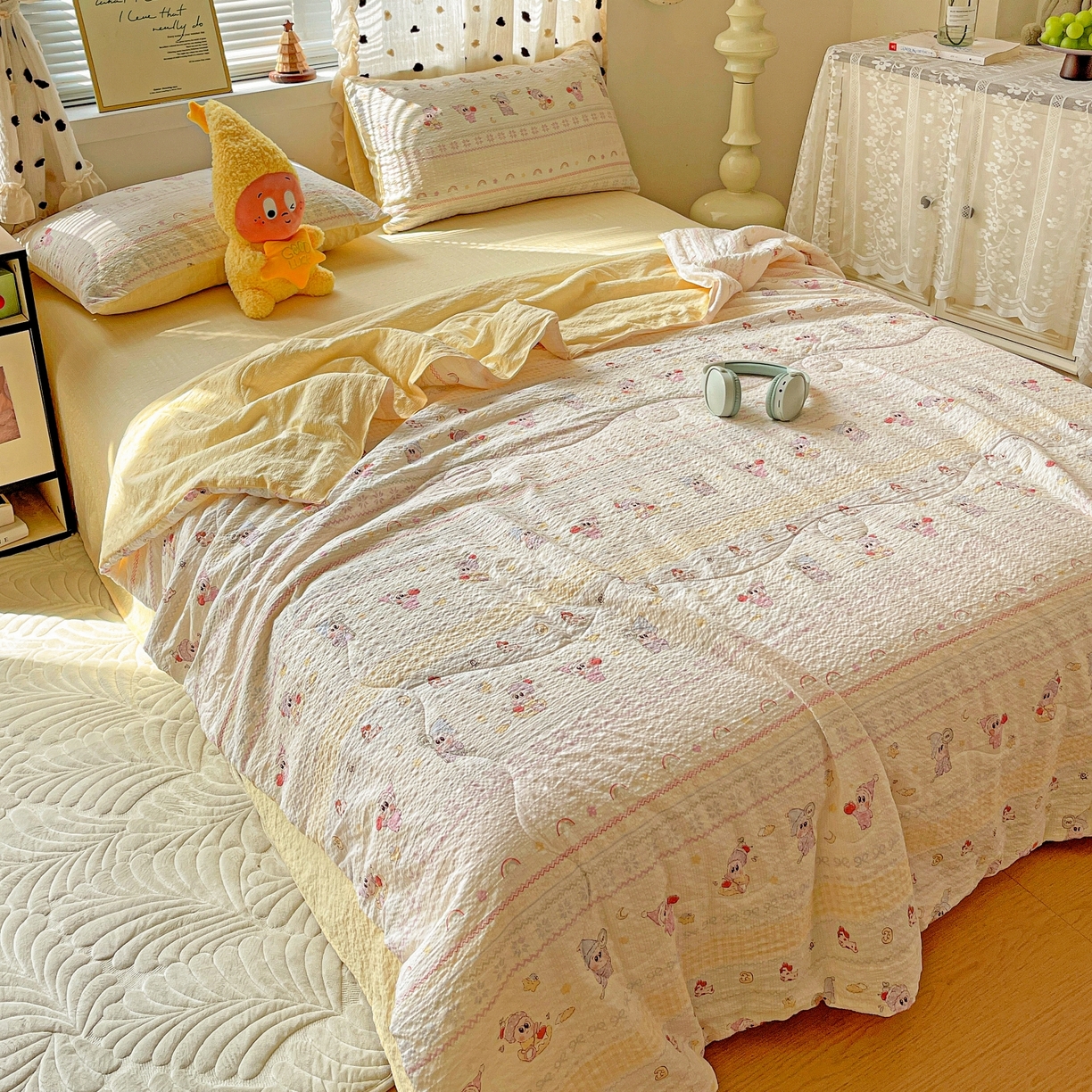 91家纺网 家纺一手货源 找家纺 一比一家纺 2026新款泡芙纱简款夏被四件套 星梦乐园