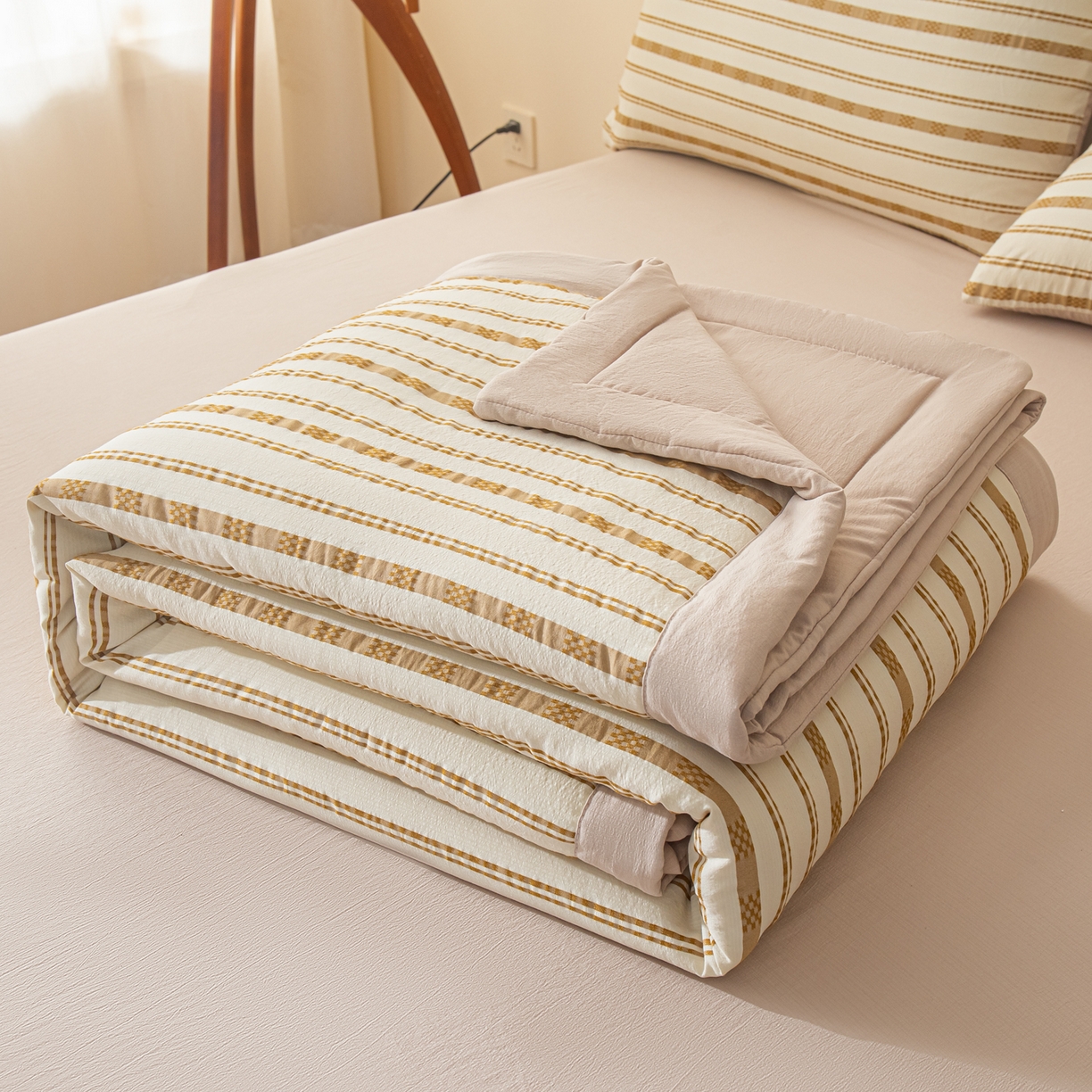 江暮云家纺 2026新款色织提花新疆棉花夏被空调被 织韵-咖