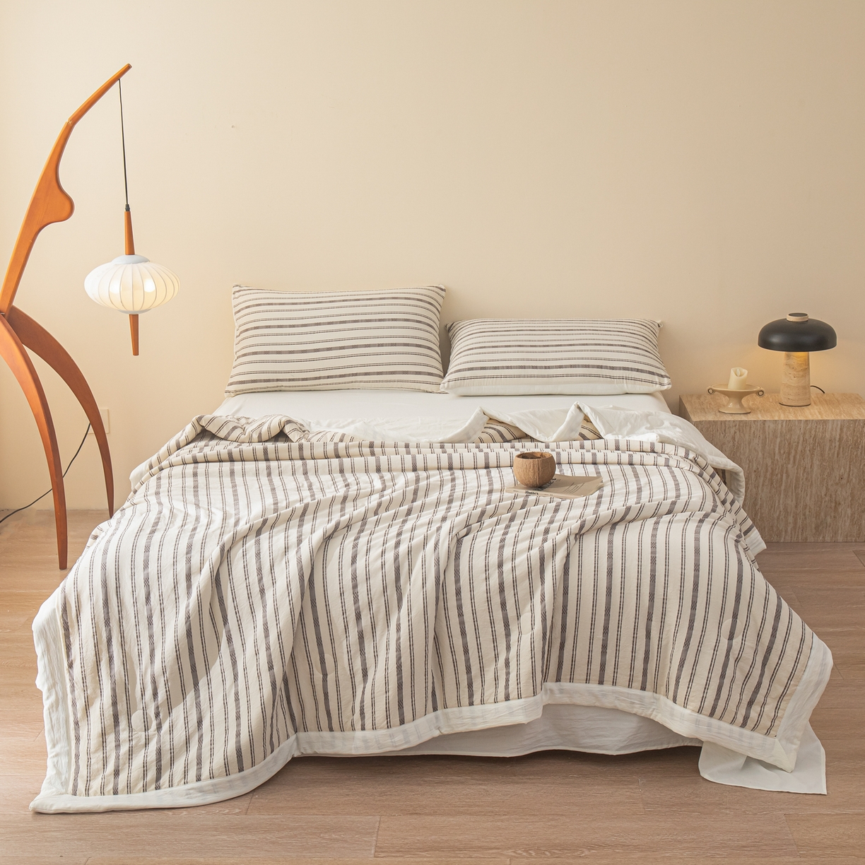 91家纺网 家纺一手货源 找家纺 江暮云家纺 2026新款色织提花新疆棉花夏被空调被 织韵-灰