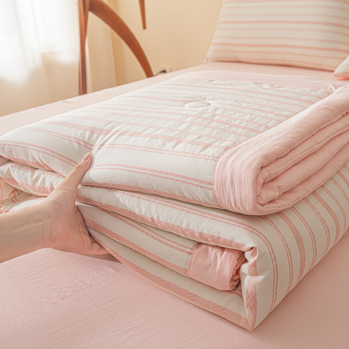 91家纺网 家纺一手货源 找家纺 （总）江暮云家纺 2026新款色织提花新疆棉花夏被空调被