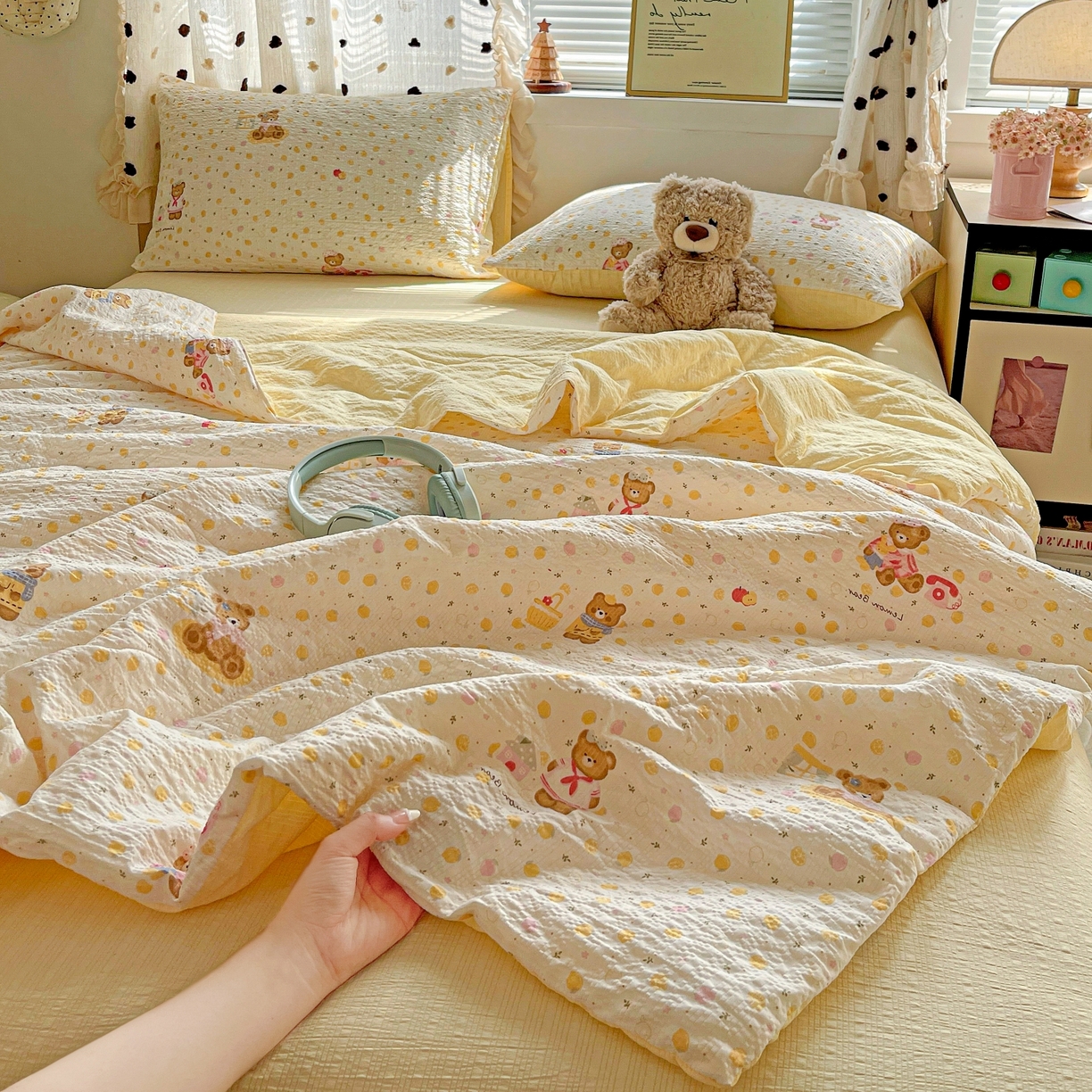 一比一家纺 2026新款泡芙纱简款夏被四件套 熊博士