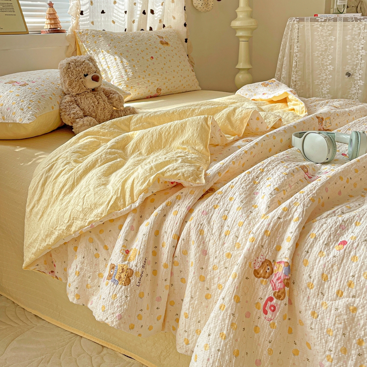 91家纺网 家纺一手货源 找家纺 一比一家纺 2026新款泡芙纱简款夏被四件套 熊博士