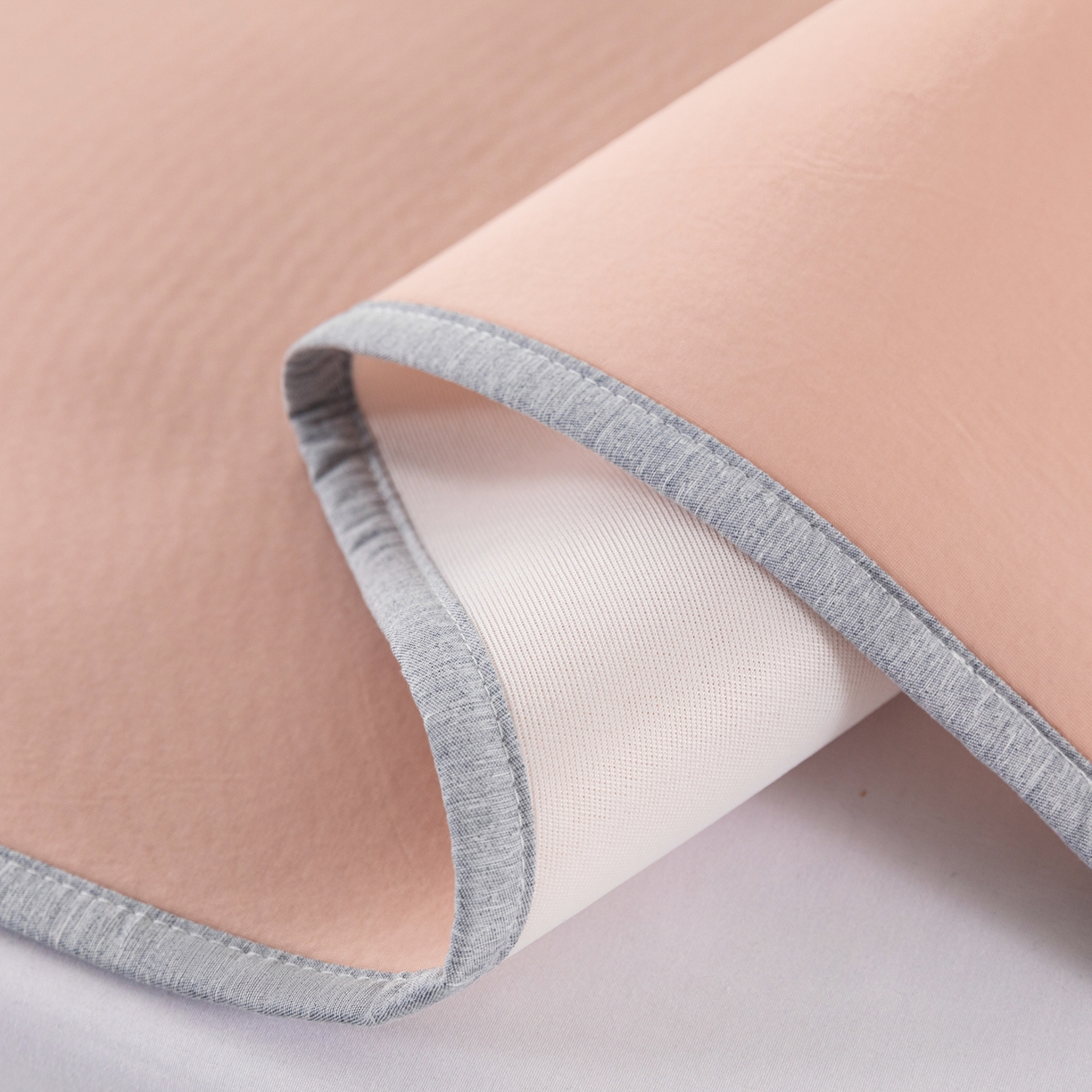 91家纺网 家纺一手货源 找家纺 凌云家纺 2026新款A类100%锦纶凉感凉席平铺款 镜面席平铺-裸粉