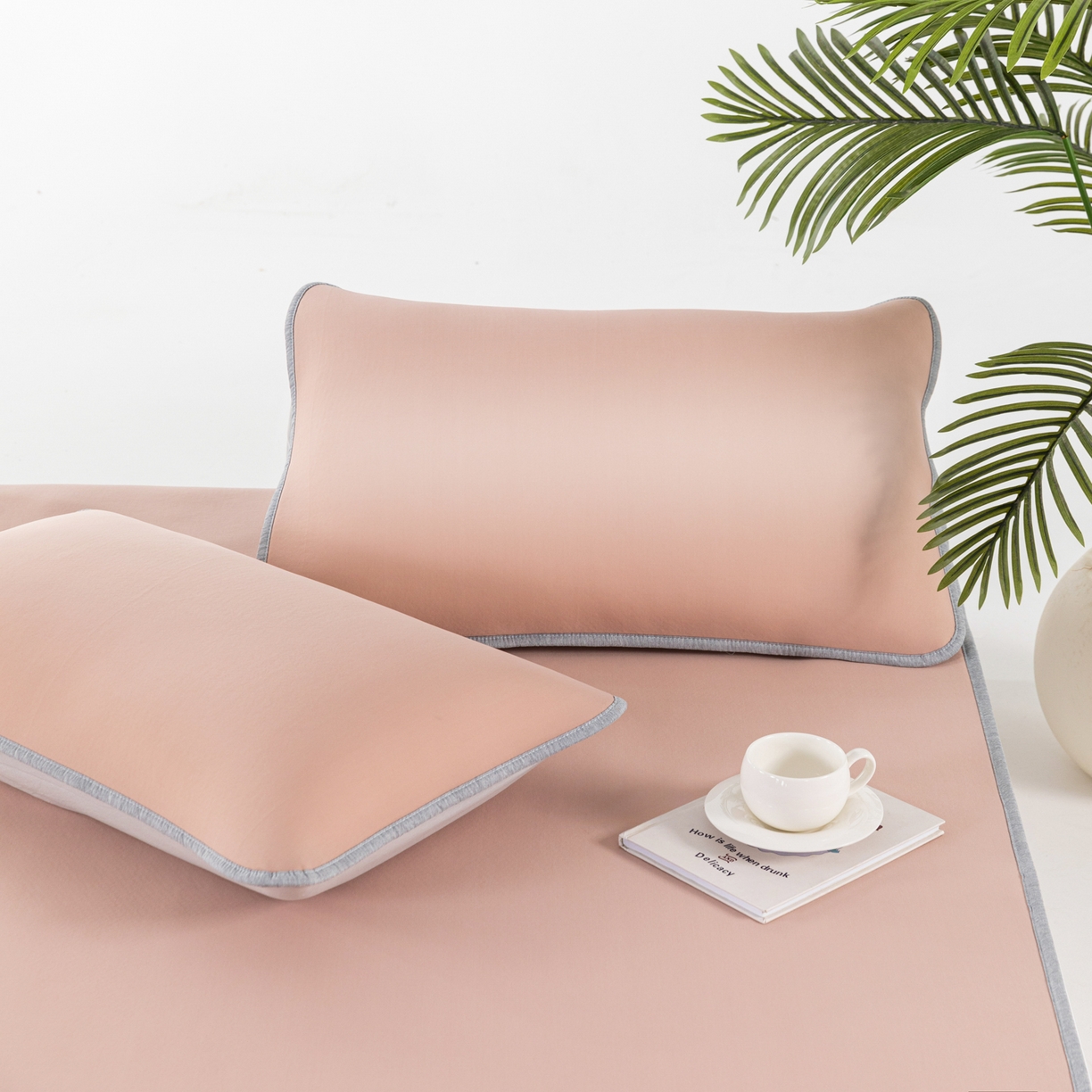 91家纺网 家纺一手货源 找家纺 凌云家纺 2026新款A类100%锦纶凉感凉席平铺款 镜面席平铺-裸粉