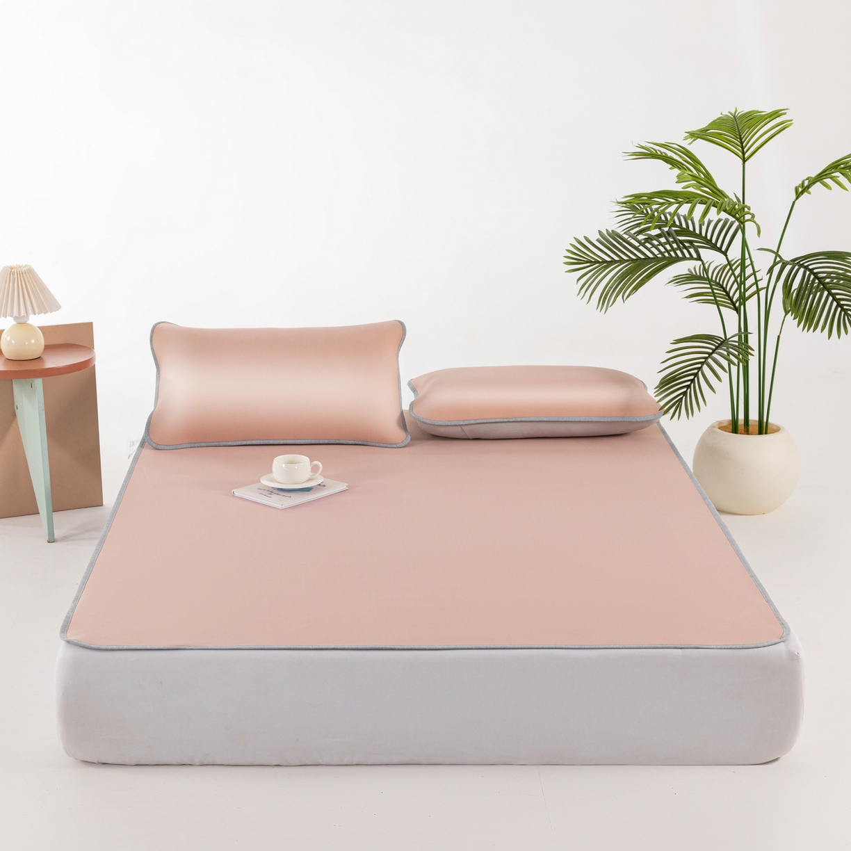 91家纺网 家纺一手货源 找家纺 凌云家纺 2026新款A类100%锦纶凉感凉席平铺款 镜面席平铺-裸粉