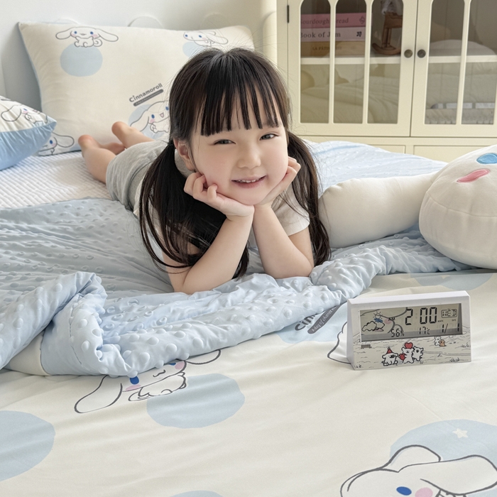 91家纺网 家纺一手货源 找家纺 花满路 2026新款儿童有氨凉感丝夏被夏凉被空调被 飞飞玉桂狗