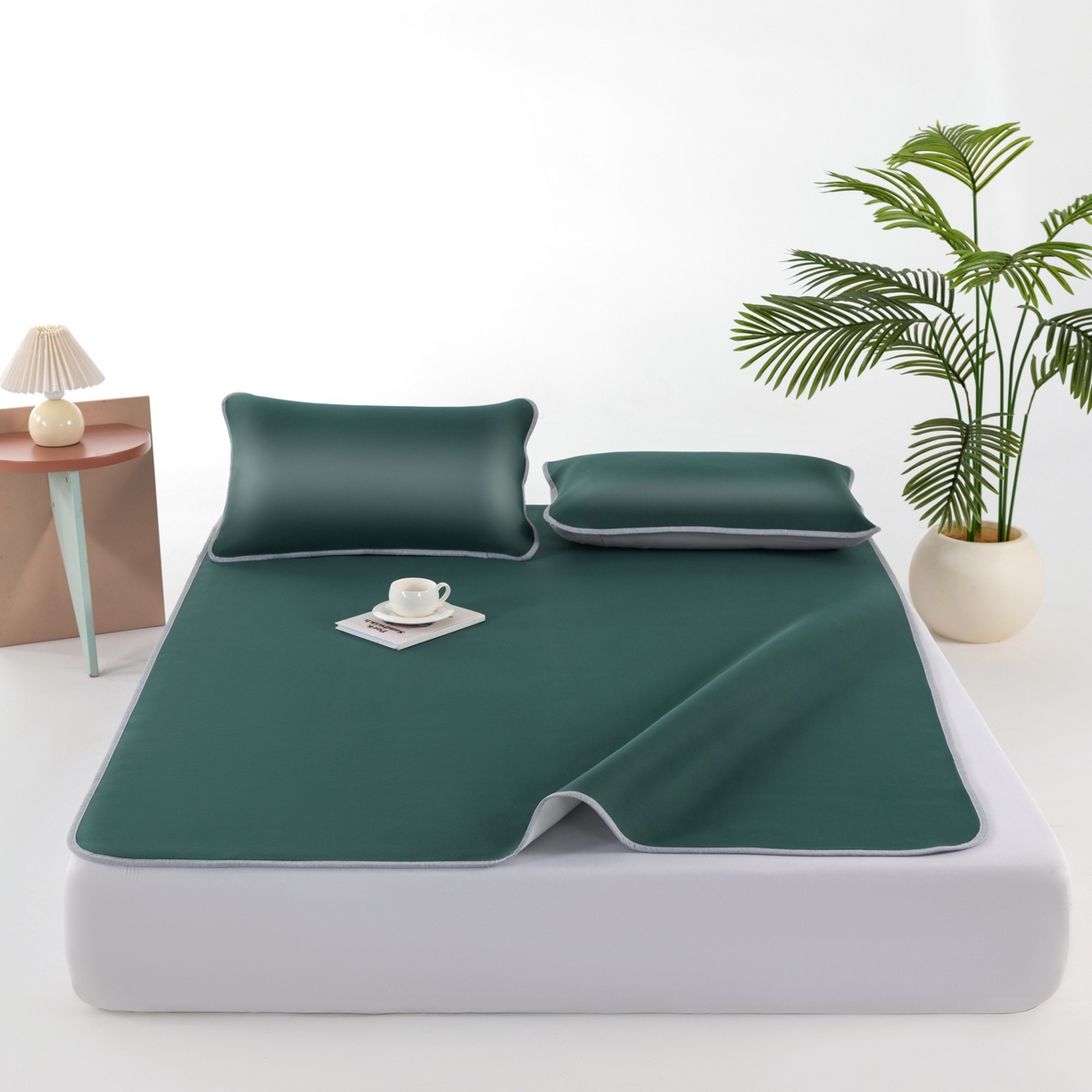 91家纺网 家纺一手货源 找家纺 凌云家纺 2026新款A类100%锦纶凉感凉席平铺款 镜面席平铺-墨绿