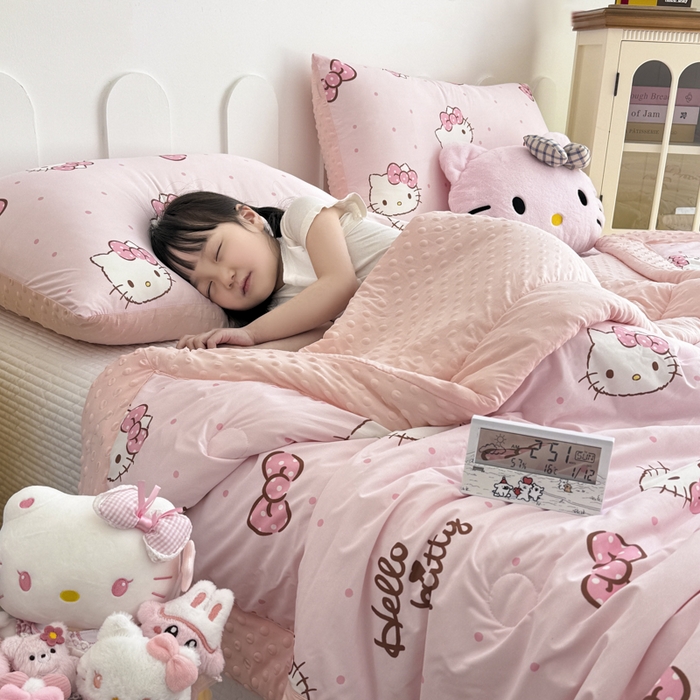 91家纺网 家纺一手货源 找家纺 花满路 2026新款儿童有氨凉感丝夏被夏凉被空调被 蜜糖kt