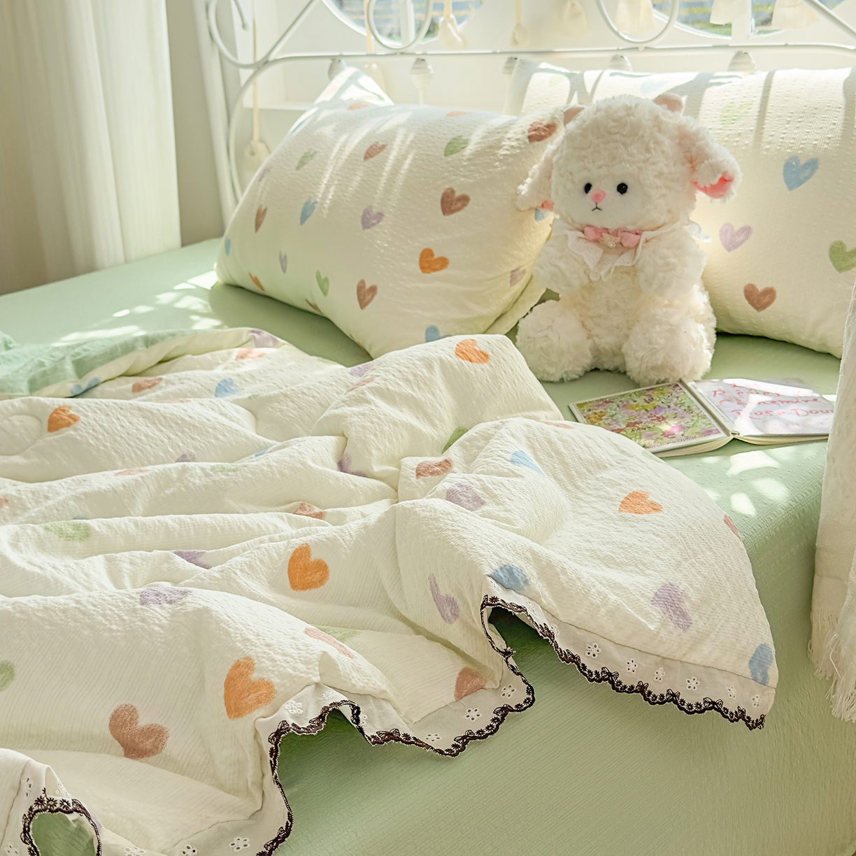 91家纺网 家纺一手货源 找家纺 眠势力 2026新款泡芙纱夏被四件套全棉花边空调被夏凉被薄被子 彩色爱心