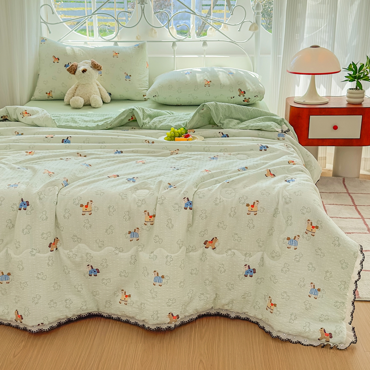 91家纺网 家纺一手货源 找家纺 眠势力 2026新款泡芙纱夏被四件套全棉花边空调被夏凉被薄被子 飞飞马