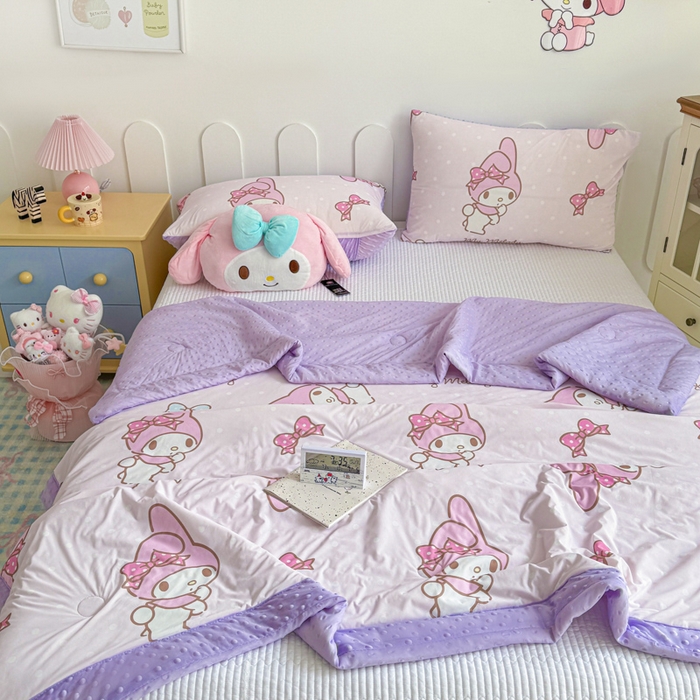 91家纺网 家纺一手货源 找家纺 花满路 2026新款儿童有氨凉感丝夏被夏凉被空调被 奶油美乐蒂