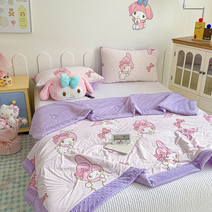 91家纺网 家纺一手货源 找家纺 花满路 2026新款儿童有氨凉感丝夏被夏凉被空调被 奶油美乐蒂