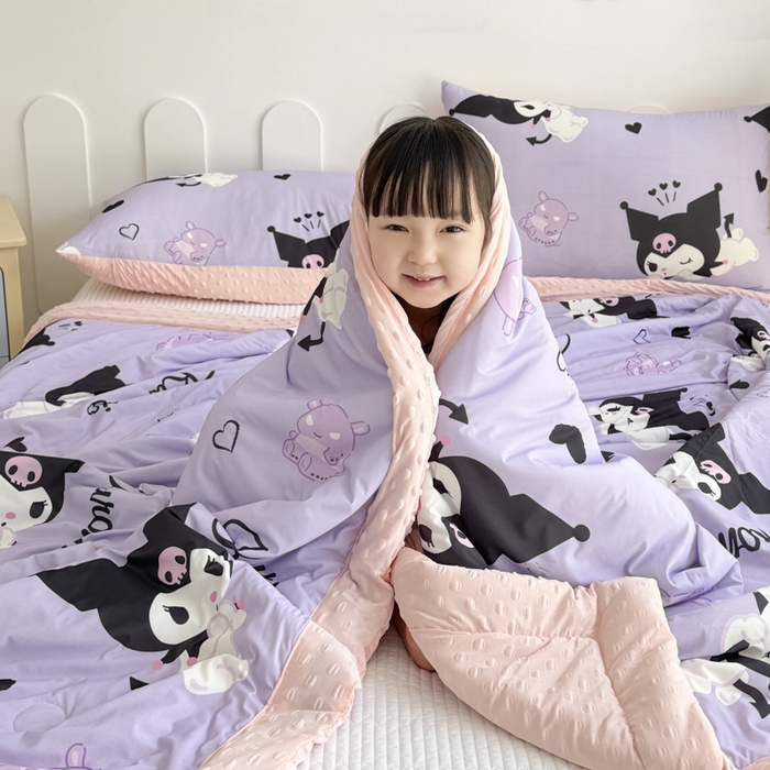 91家纺网 家纺一手货源 找家纺 花满路 2026新款儿童有氨凉感丝夏被夏凉被空调被 软萌库洛米