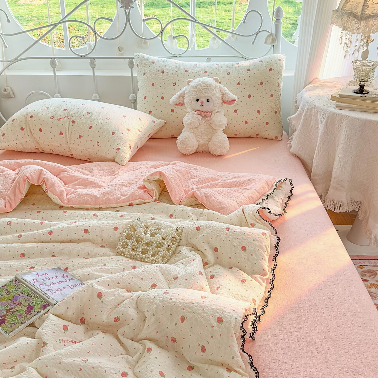 91家纺网 家纺一手货源 找家纺 眠势力 2026新款泡芙纱夏被四件套全棉花边空调被夏凉被薄被子 美莓果