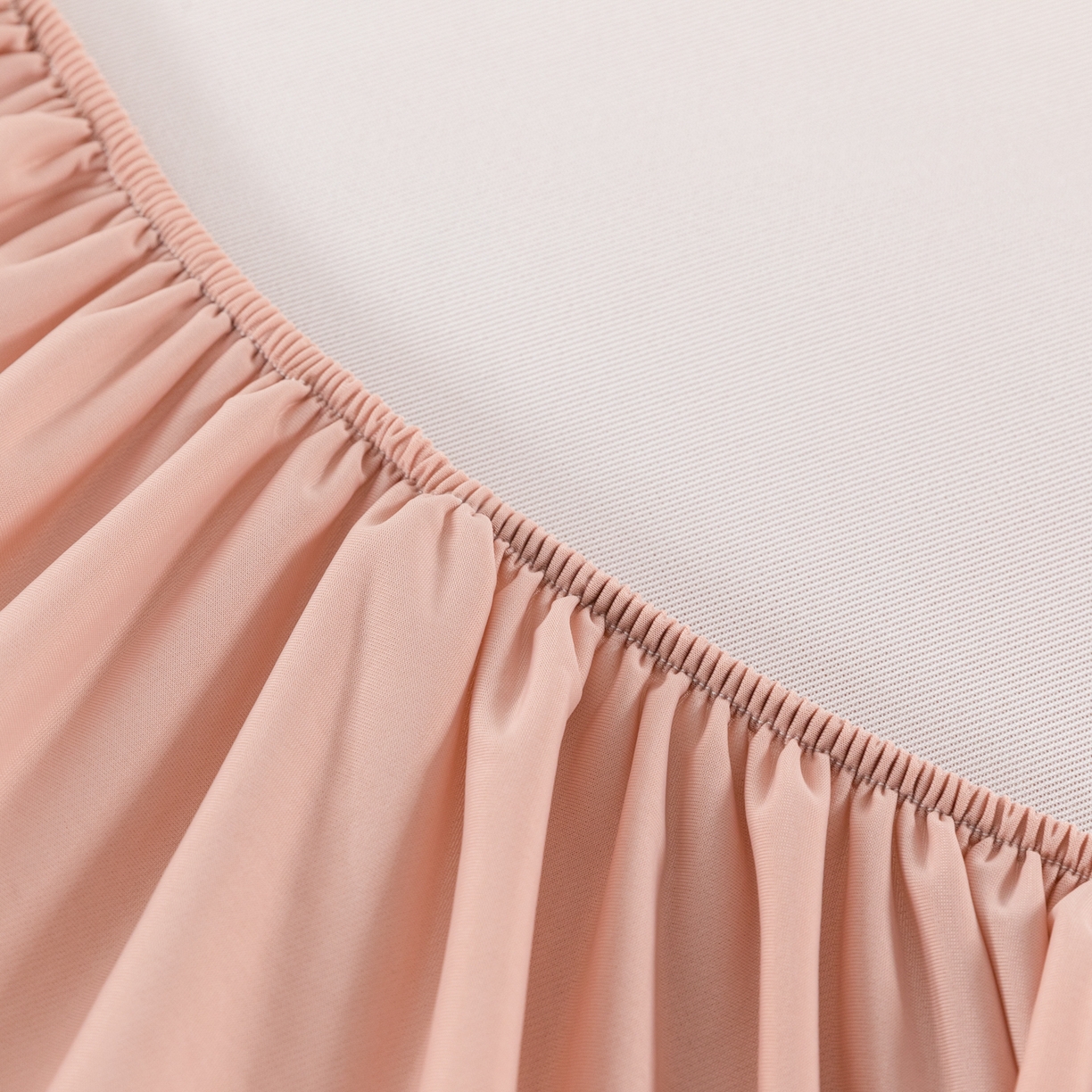 91家纺网 家纺一手货源 找家纺 凌云家纺 2026新款A类100%锦纶凉感凉席床笠款 镜面席床笠-裸粉