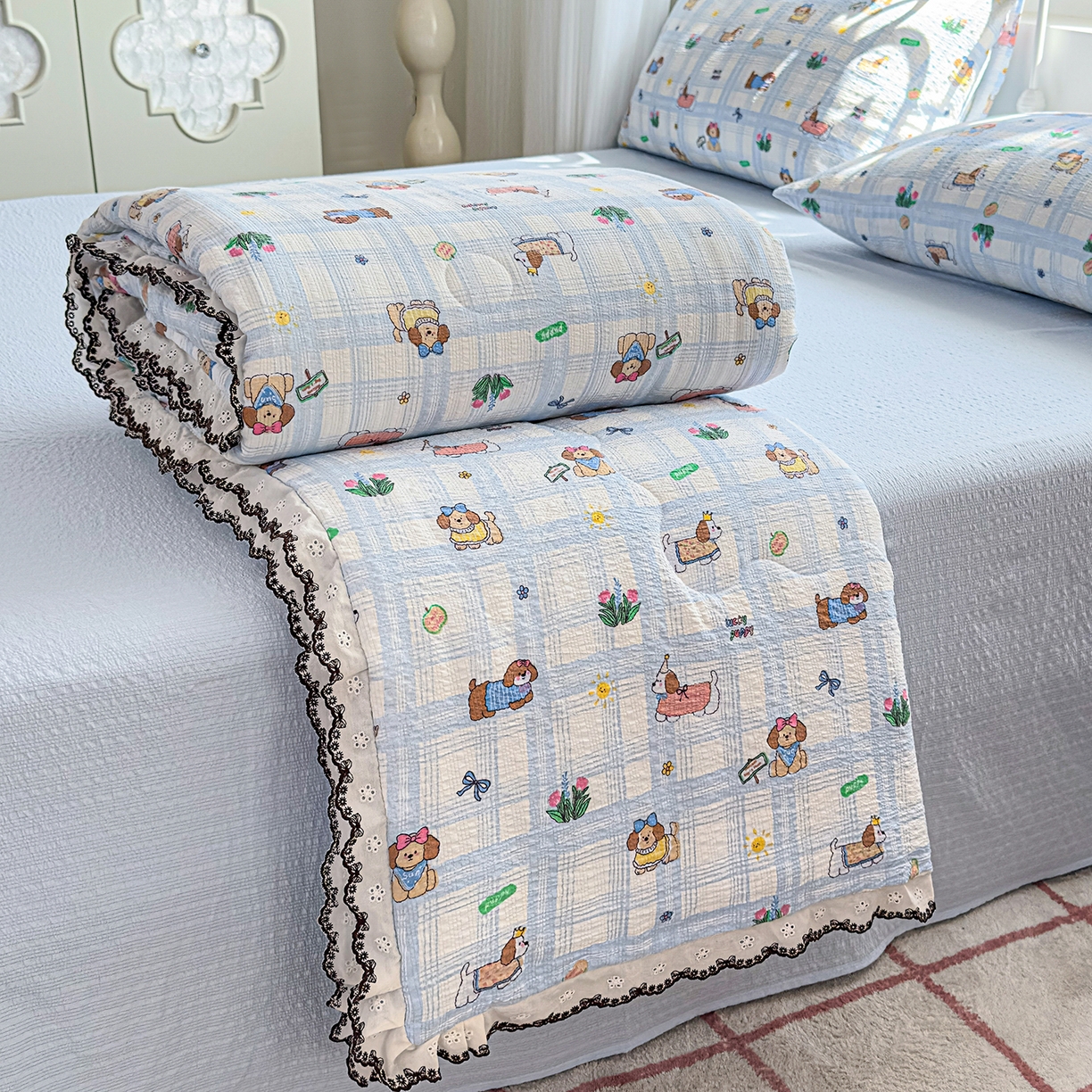 91家纺网 家纺一手货源 找家纺 眠势力 2026新款泡芙纱夏被四件套全棉花边空调被夏凉被薄被子 汪汪队