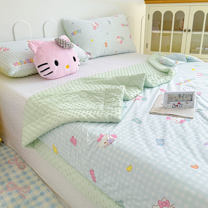 91家纺网 家纺一手货源 找家纺 花满路 2026新款儿童有氨凉感丝夏被夏凉被空调被 小格kitty