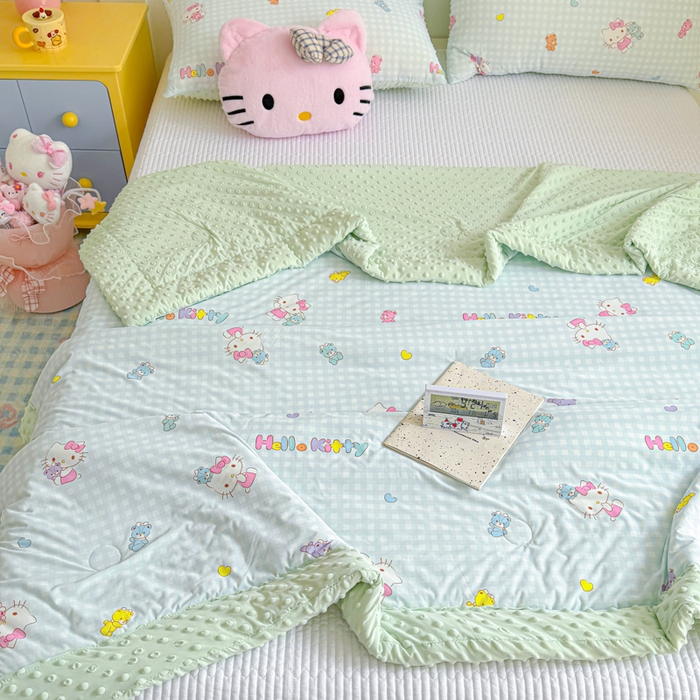 91家纺网 家纺一手货源 找家纺 花满路 2026新款儿童有氨凉感丝夏被夏凉被空调被 小格kitty