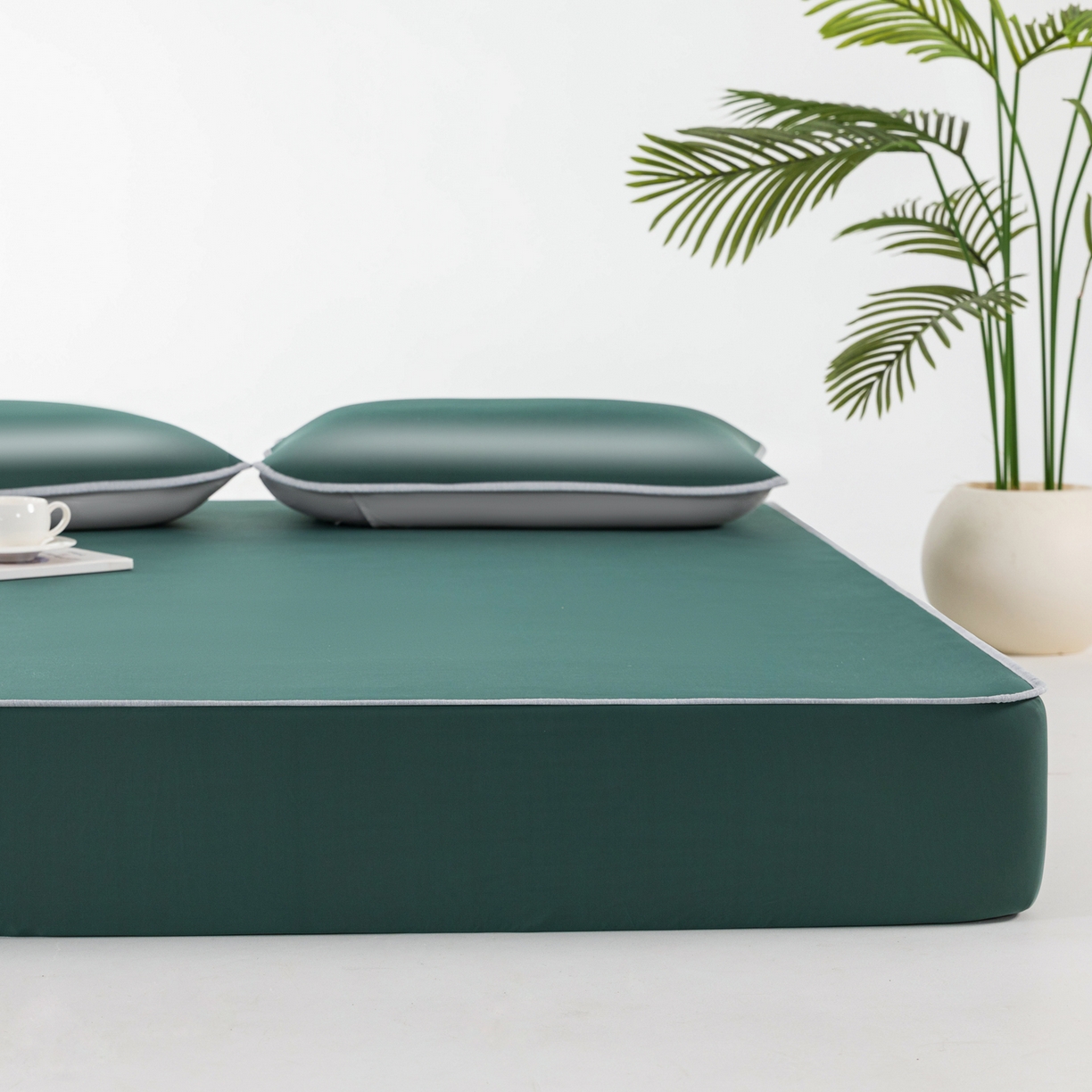 91家纺网 家纺一手货源 找家纺 凌云家纺 2026新款A类100%锦纶凉感凉席床笠款 镜面席床笠-墨绿