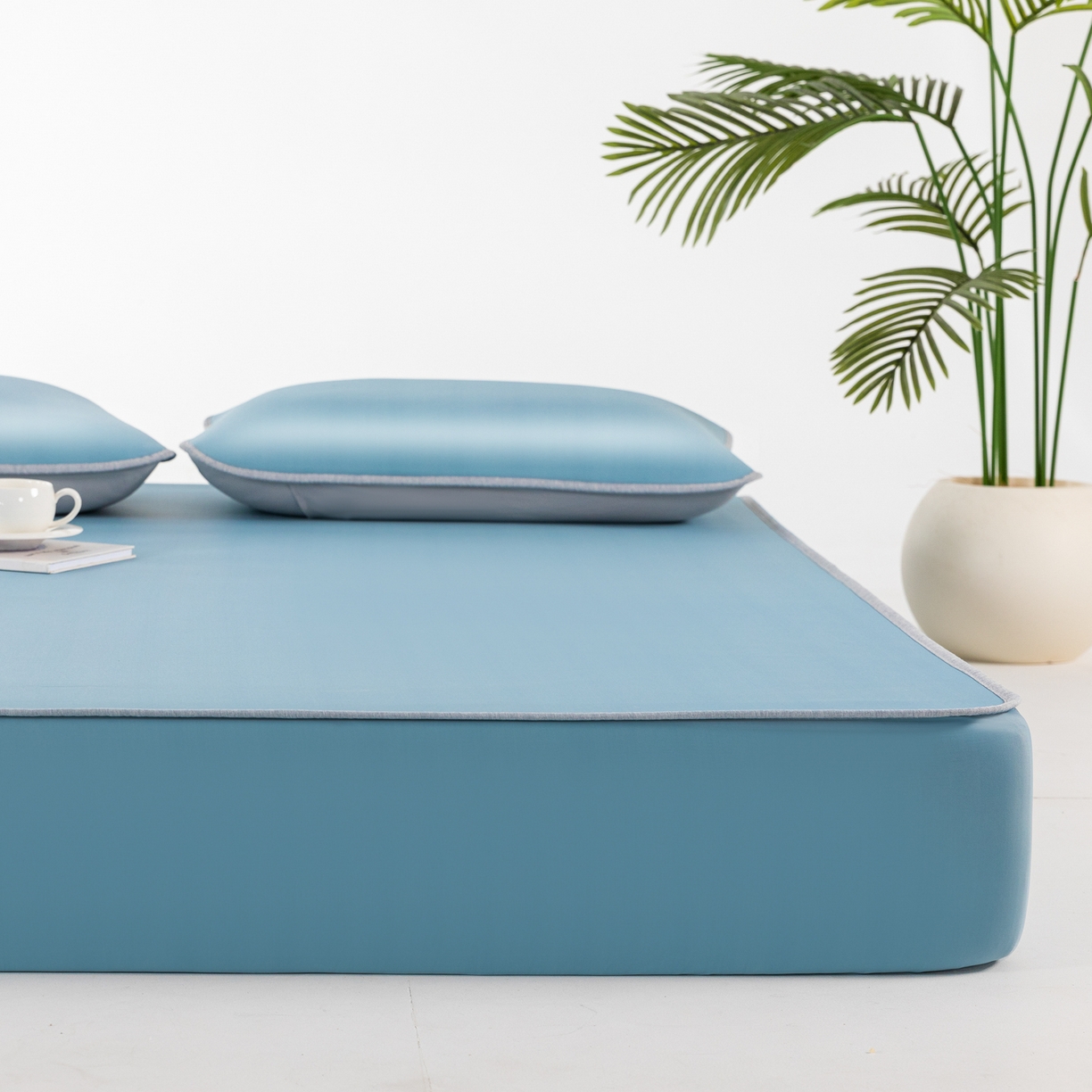 91家纺网 家纺一手货源 找家纺 凌云家纺 2026新款A类100%锦纶凉感凉席床笠款 镜面席床笠-雅蓝