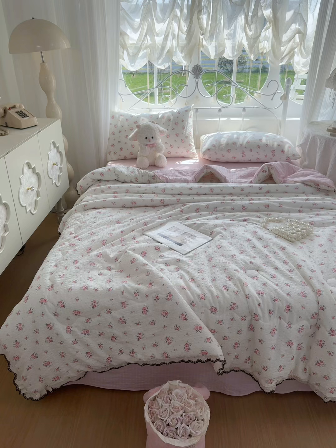 91家纺网 家纺一手货源 找家纺 眠势力 2026新款泡芙纱夏被四件套全棉花边空调被夏凉被薄被子 遇见花开