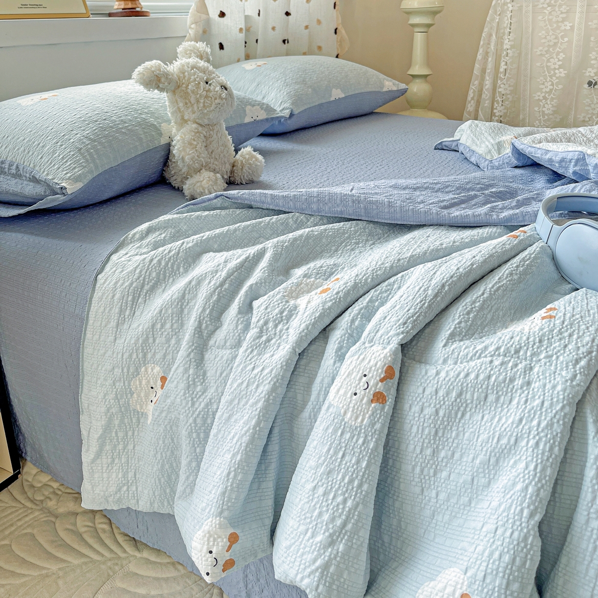 91家纺网 家纺一手货源 找家纺 一比一家纺 2026新款泡芙纱简款夏被四件套 云朵泡芙