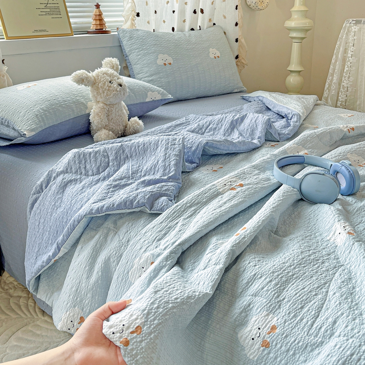 91家纺网 家纺一手货源 找家纺 一比一家纺 2026新款泡芙纱简款夏被四件套 云朵泡芙