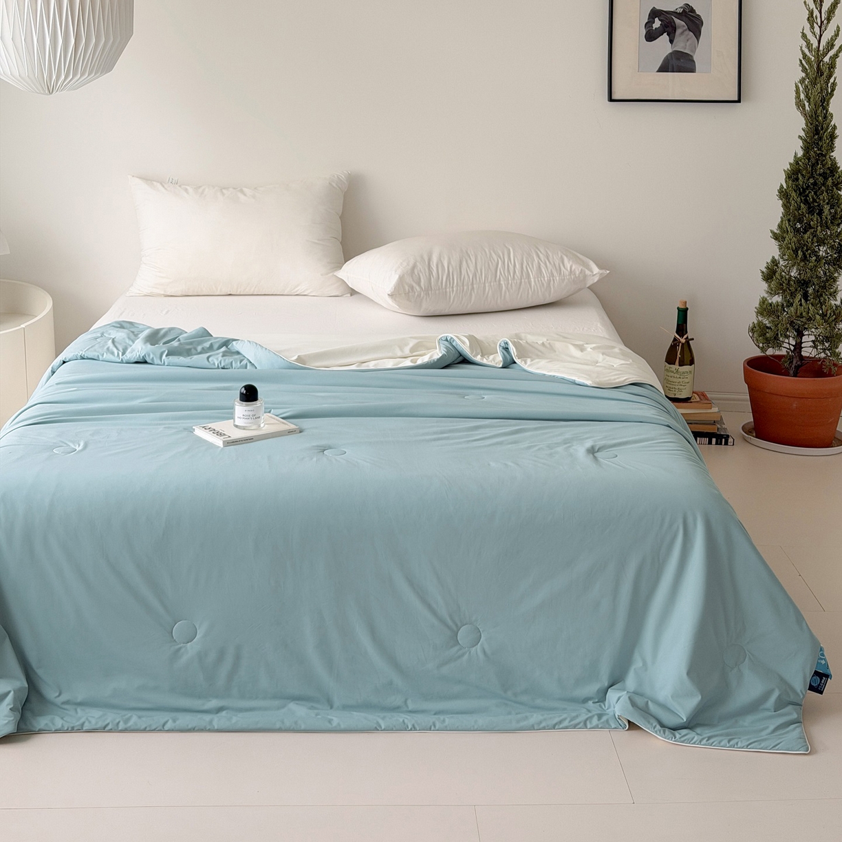 91家纺网 家纺一手货源 找家纺 朵希曼 2026新款锦氨纯色凉感夏被夏凉被空调被 冰蓝-柔玉白