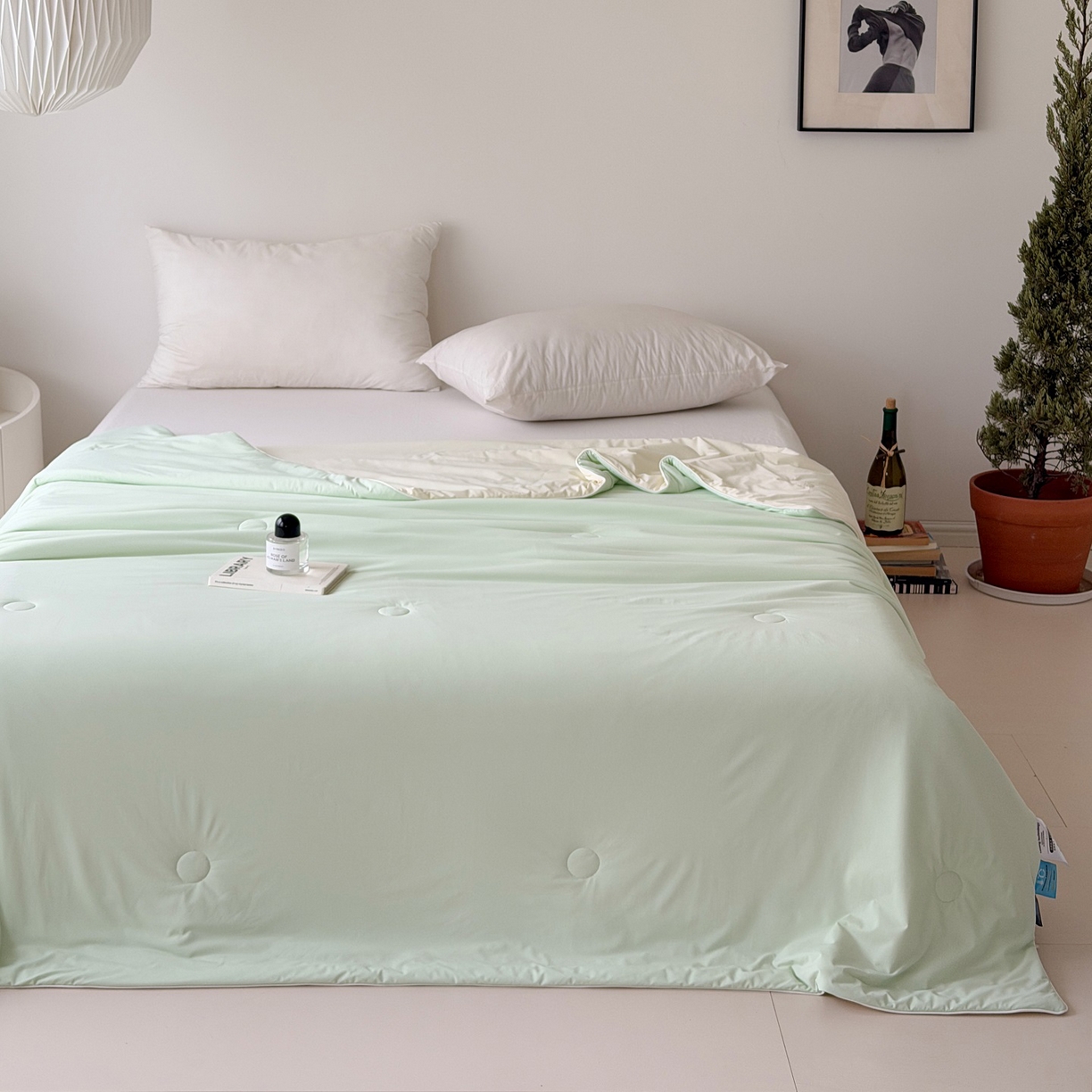 91家纺网 家纺一手货源 找家纺 朵希曼 2026新款锦氨纯色凉感夏被夏凉被空调被 发芽绿-奶白