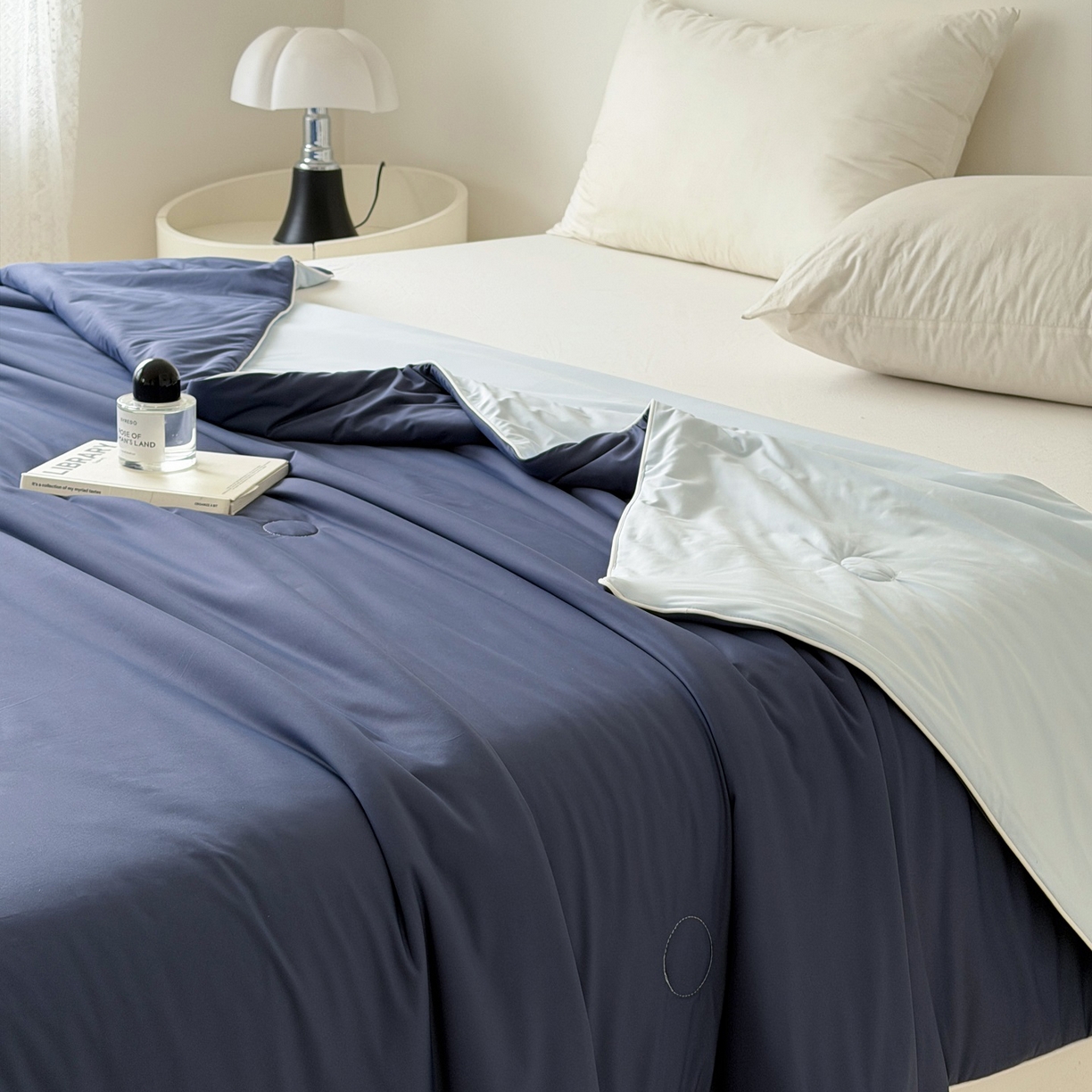 91家纺网 家纺一手货源 找家纺 朵希曼 2026新款锦氨纯色凉感夏被夏凉被空调被 藏蓝-冰川兰