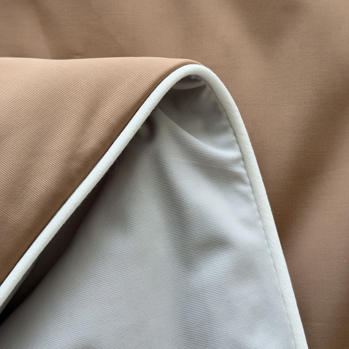 91家纺网 家纺一手货源 找家纺 朵希曼 2026新款锦氨纯色凉感夏被夏凉被空调被 奈斯咖-胚芽灰