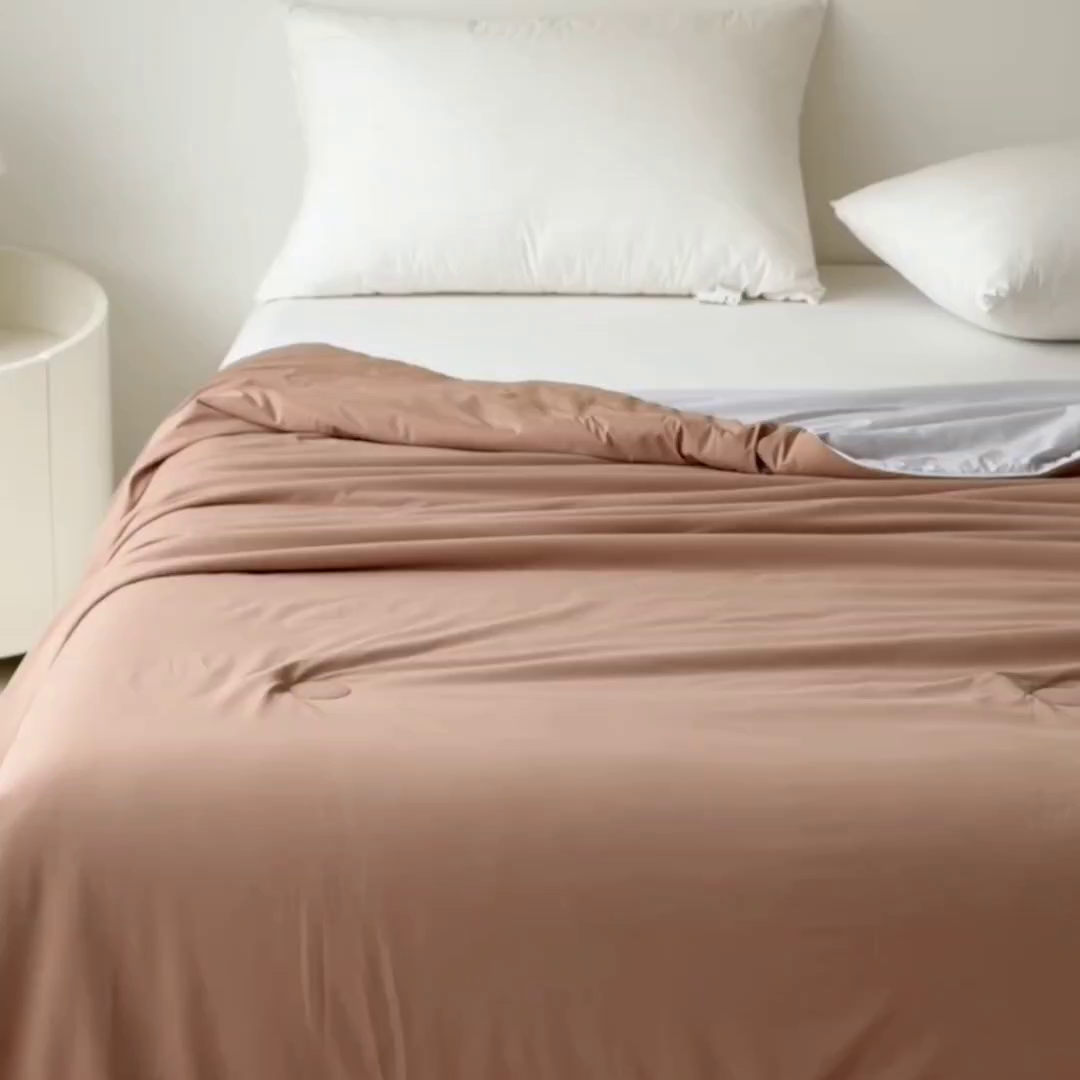 91家纺网 家纺一手货源 找家纺 朵希曼 2026新款锦氨纯色凉感夏被夏凉被空调被 奈斯咖-胚芽灰