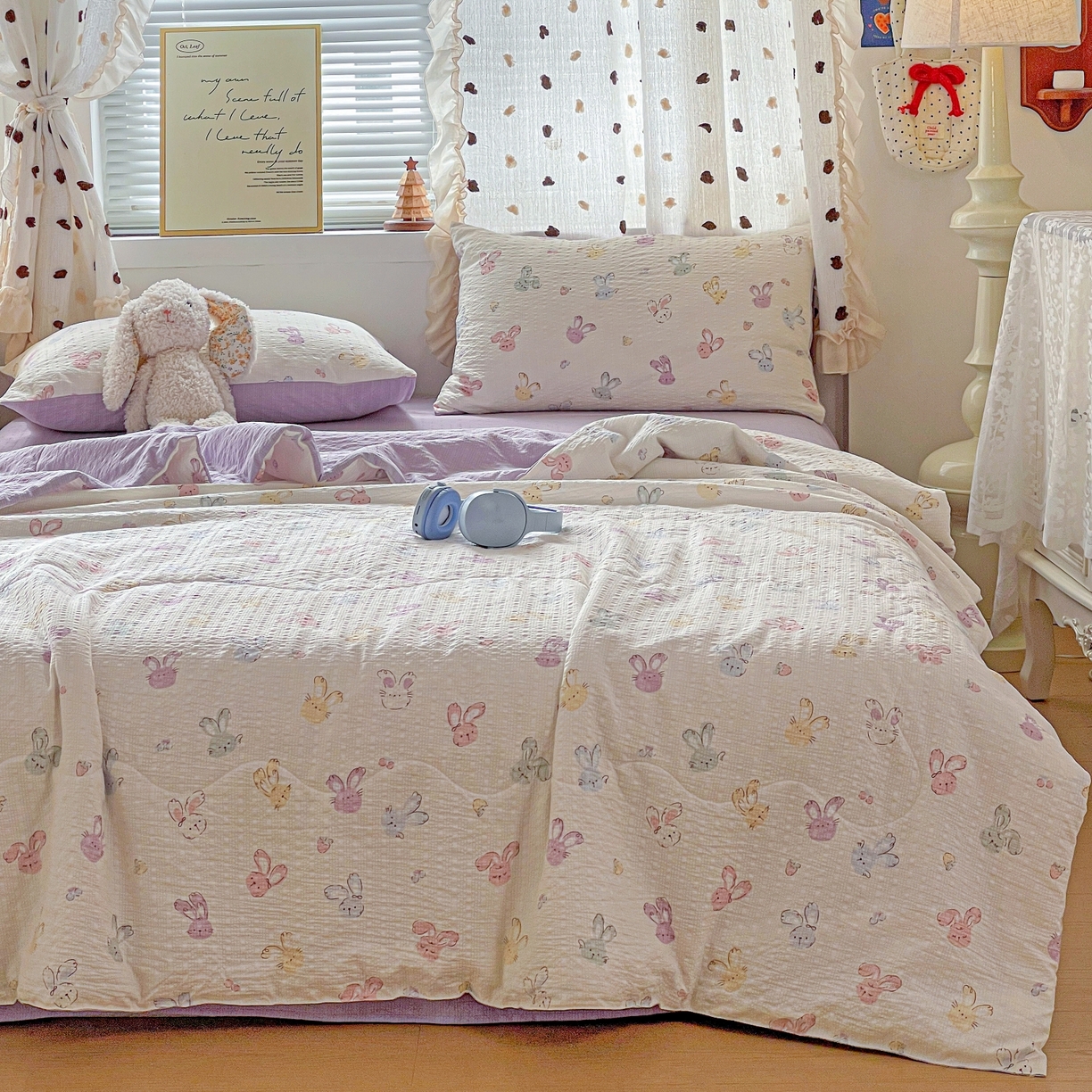 91家纺网 家纺一手货源 找家纺 一比一家纺 2026新款泡芙纱简款夏被四件套 长耳兔