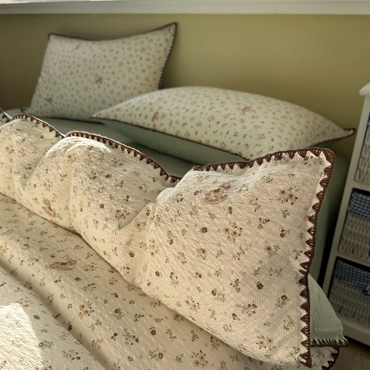 91家纺网 家纺一手货源 找家纺 （总）几禾 2026新款高品质A类110g泡芙纱甜栗贝壳边四件套