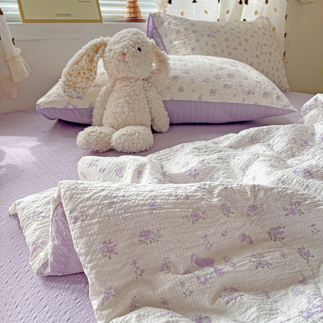 91家纺网 家纺一手货源 找家纺 一比一家纺 2026新款泡芙纱简款夏被四件套 紫色花语