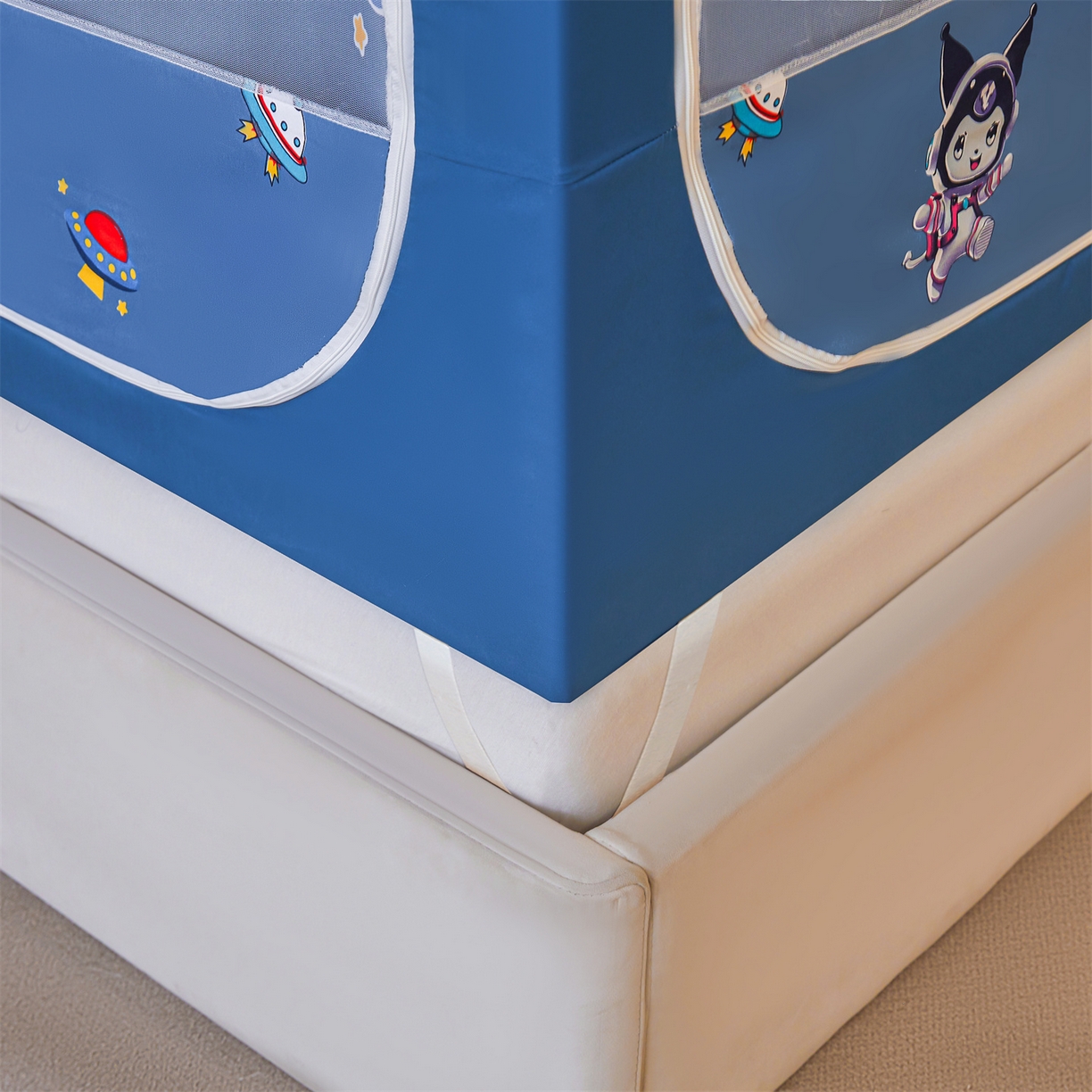 91家纺网 家纺一手货源 找家纺 迪凡保罗蚊帐 2026新款2606专版卡通回底全底AB版遮光帘坐床蚊帐 遨游太空-无床帘