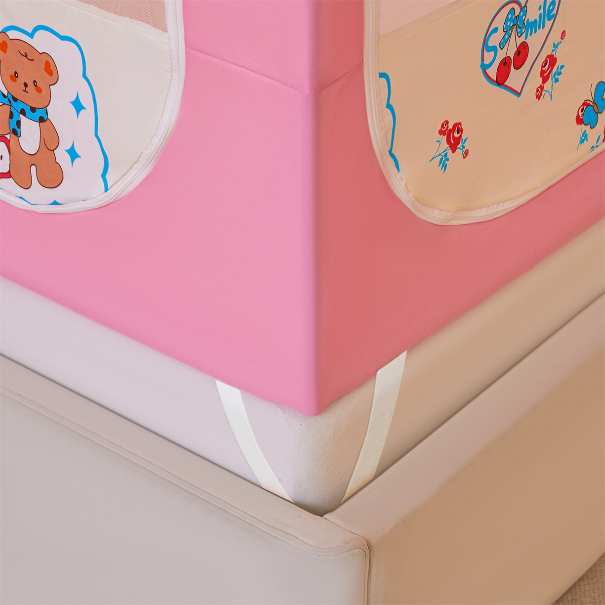 91家纺网 家纺一手货源 找家纺 迪凡保罗蚊帐 2026新款2606专版卡通回底全底AB版遮光帘坐床蚊帐 爱心兔兔-无床帘