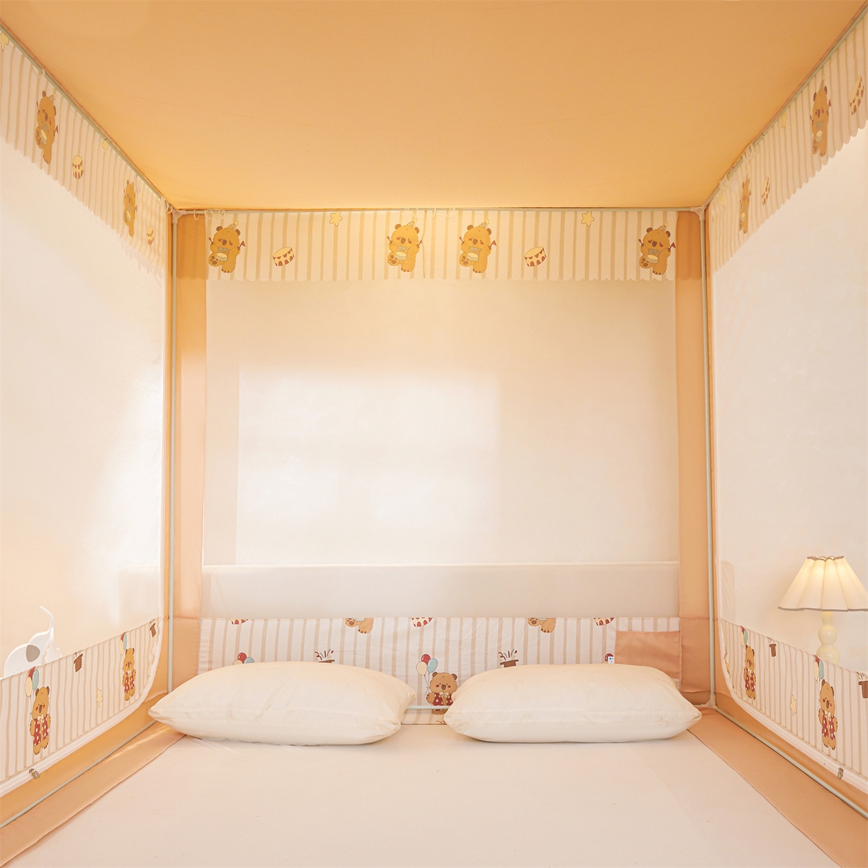 91家纺网 家纺一手货源 找家纺 迪凡保罗蚊帐 2026新款2606专版卡通回底全底AB版遮光帘坐床蚊帐 卡皮熊-无床帘