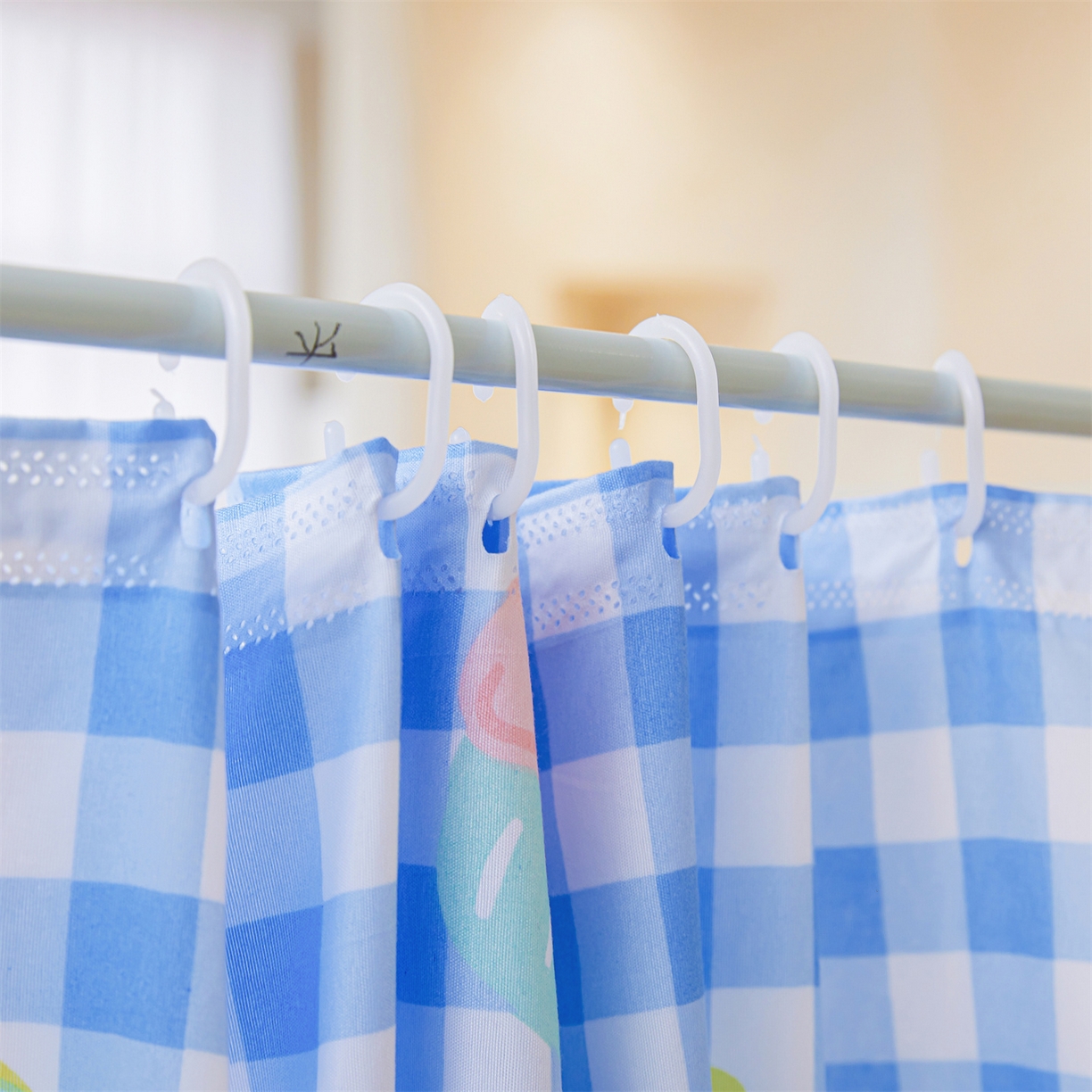 91家纺网 家纺一手货源 找家纺 迪凡保罗蚊帐 2026新款2606专版卡通回底全底AB版遮光帘坐床蚊帐 可爱奶狗-带床帘