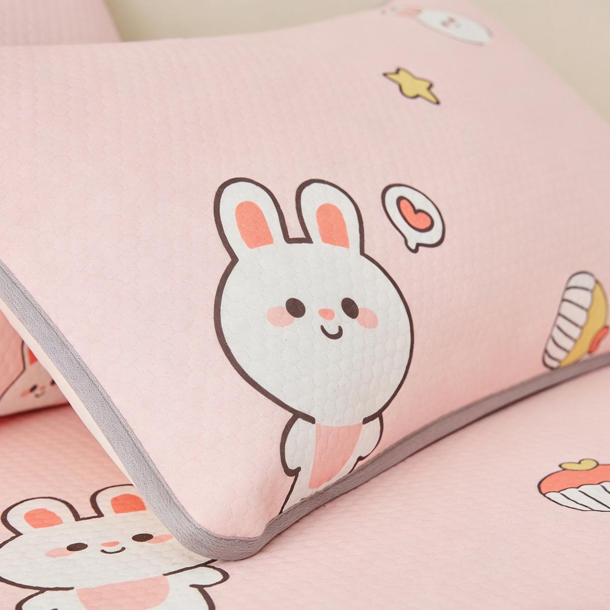 91家纺网 家纺一手货源 找家纺 （总）奇丝雅 2026新款夏季A类卡通印花冰豆豆冰丝凉席枕套凉感家用可机洗单人学生宿舍48×74cm一只一对