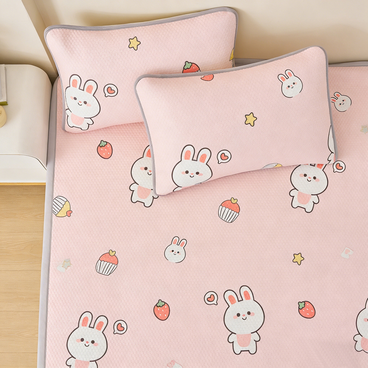 91家纺网 家纺一手货源 找家纺 奇丝雅 2026新款夏季A类卡通印花冰豆豆冰丝凉席枕套凉感家用可机洗单人学生宿舍48×74cm一只一对 巴比兔