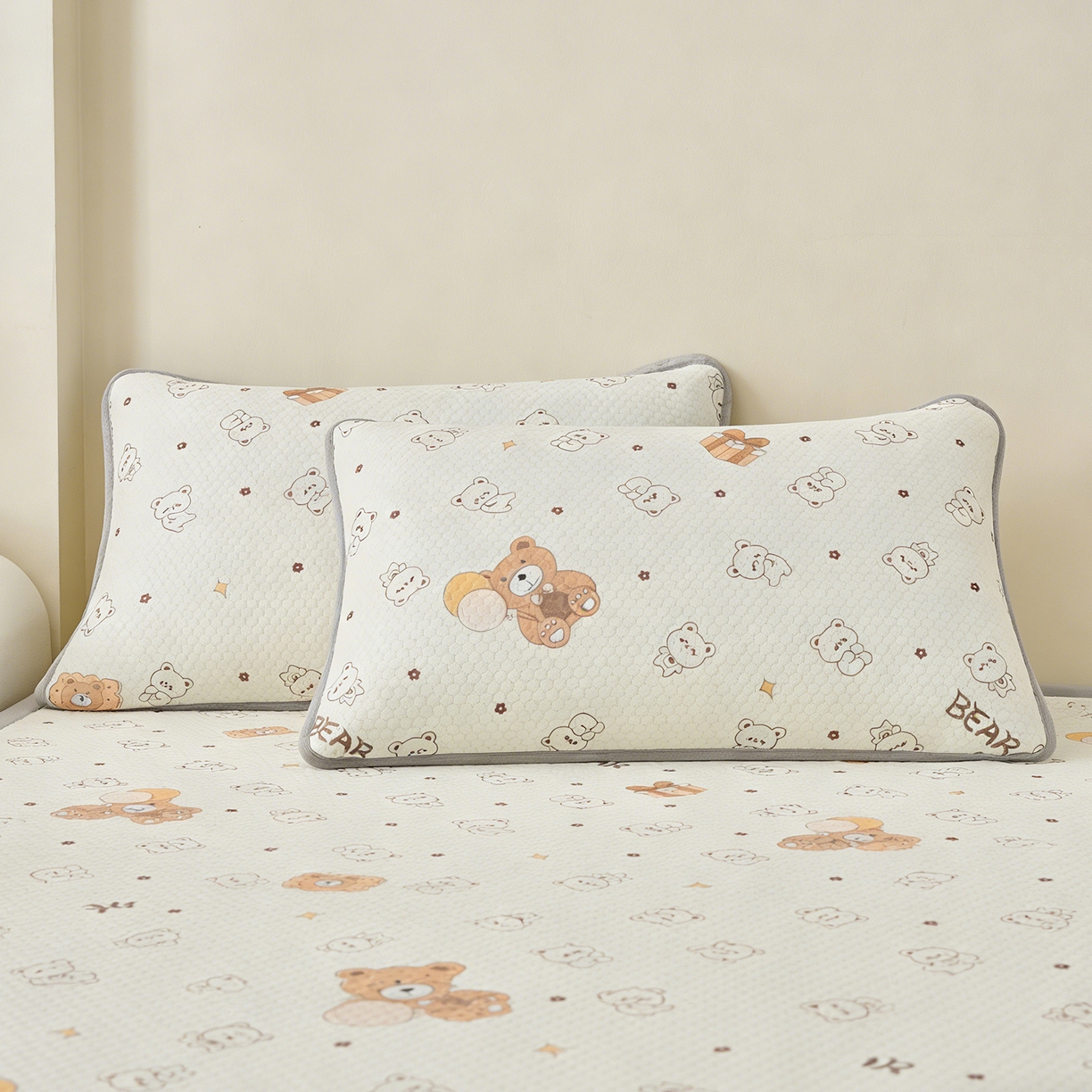 91家纺网 家纺一手货源 找家纺 奇丝雅 2026新款夏季A类卡通印花冰豆豆冰丝凉席枕套凉感家用可机洗单人学生宿舍48×74cm一只一对 饼干熊