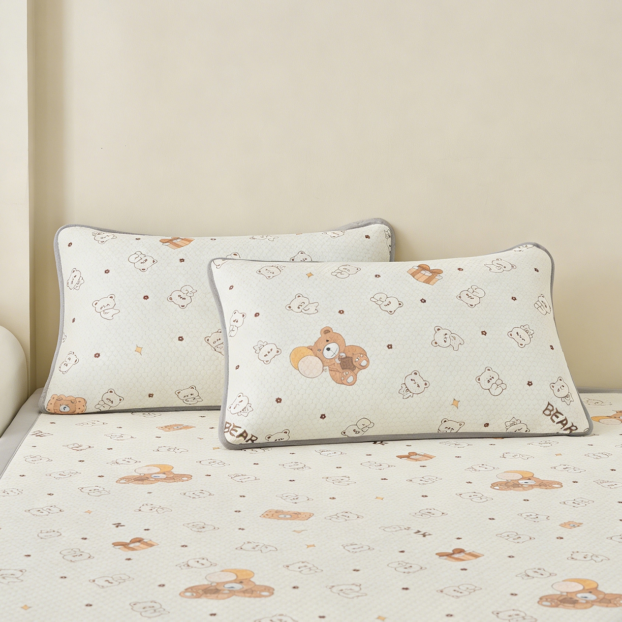 91家纺网 家纺一手货源 找家纺 奇丝雅 2026新款夏季A类卡通印花冰豆豆冰丝凉席枕套凉感家用可机洗单人学生宿舍48×74cm一只一对 饼干熊