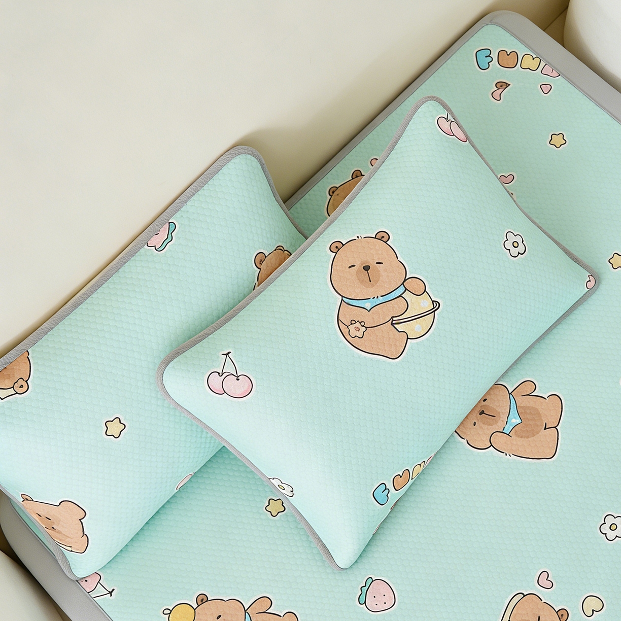 91家纺网 家纺一手货源 找家纺 奇丝雅 2026新款夏季A类卡通印花冰豆豆冰丝凉席枕套凉感家用可机洗单人学生宿舍48×74cm一只一对 卡皮巴拉