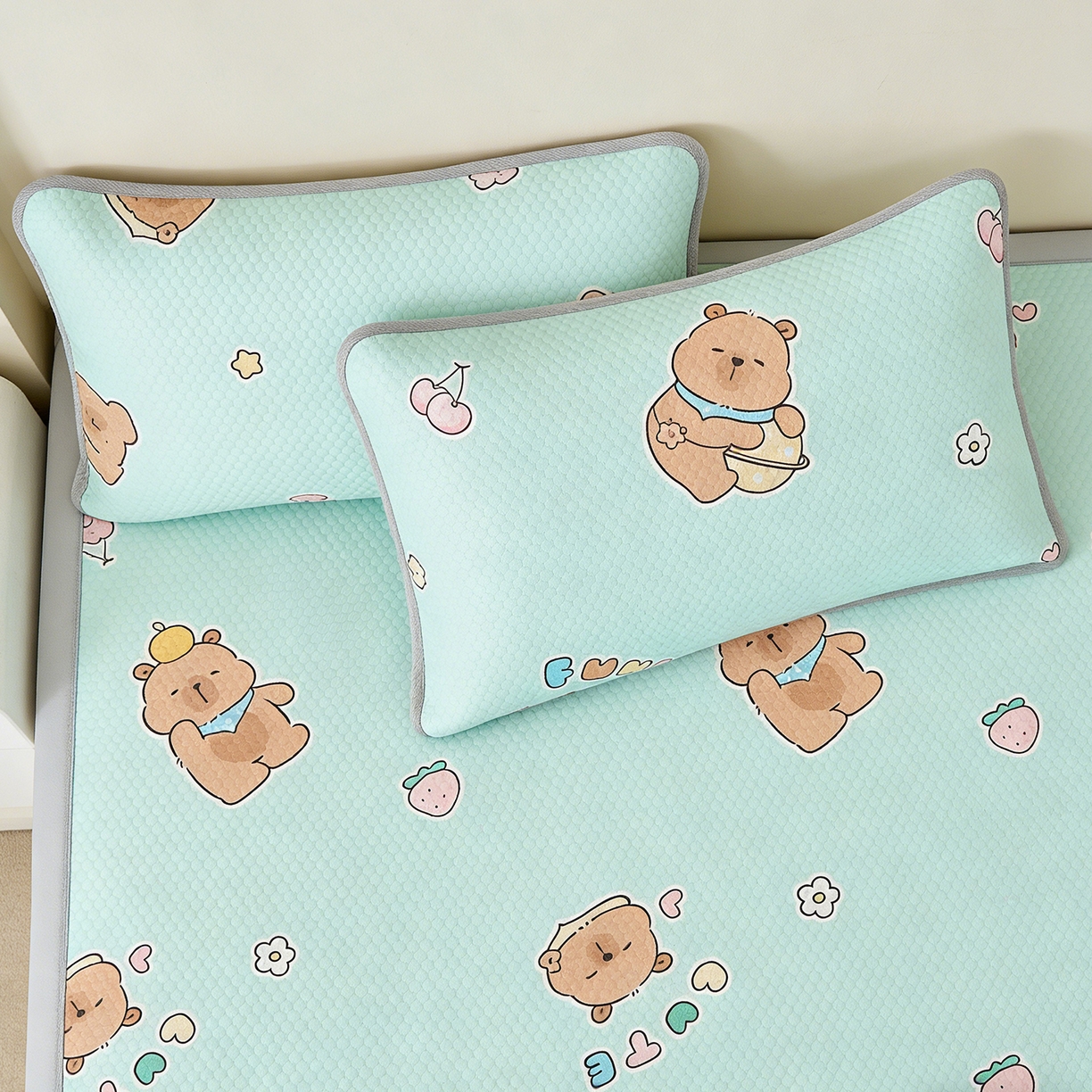 91家纺网 家纺一手货源 找家纺 奇丝雅 2026新款夏季A类卡通印花冰豆豆冰丝凉席枕套凉感家用可机洗单人学生宿舍48×74cm一只一对 卡皮巴拉