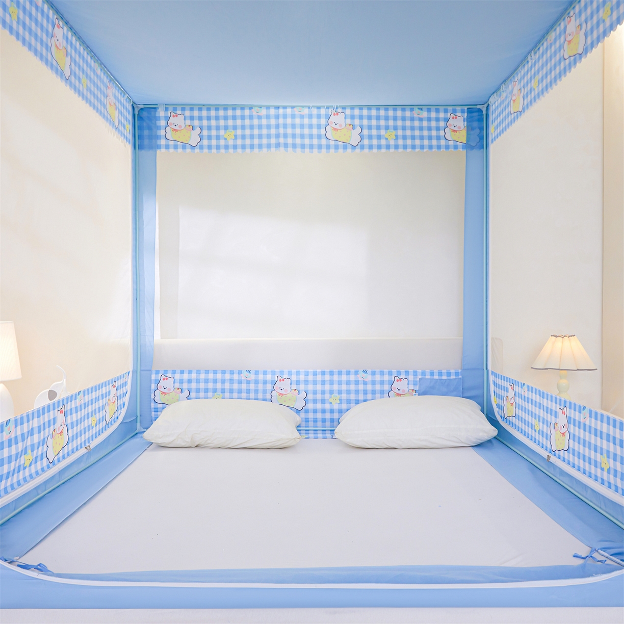 91家纺网 家纺一手货源 找家纺 迪凡保罗蚊帐 2026新款2606专版卡通回底全底AB版遮光帘坐床蚊帐 可爱奶狗-带床帘